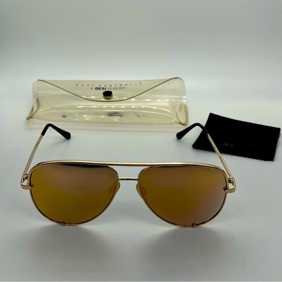 Quay x Desi Perkins High Key Gold aviators - Picture 1 of 8